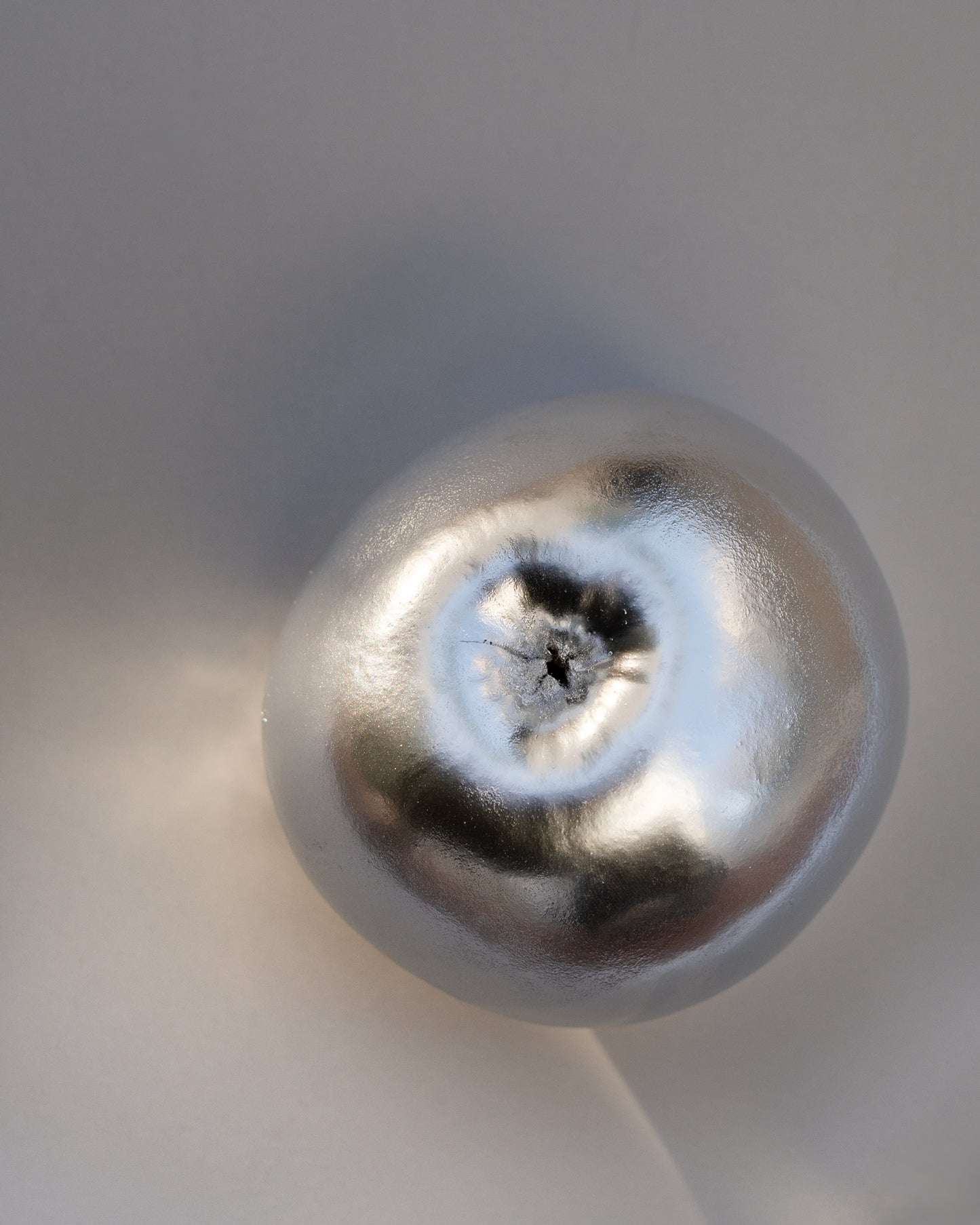 SILVER APPLE