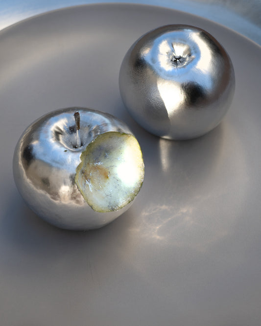 SILVER APPLE